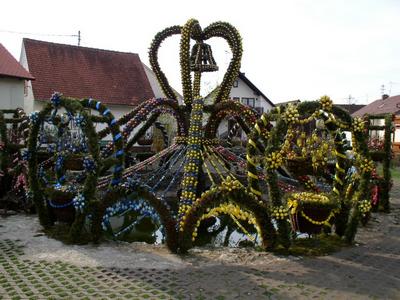 Osterbrunnen in Biberbach
