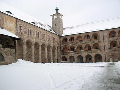 Innenhof der Plassenburg im Winter